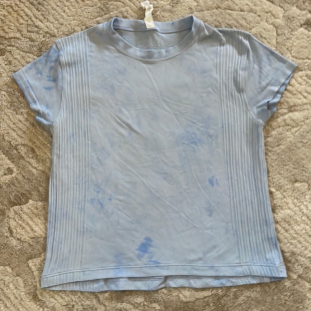 Lululemon short sleeve workout top